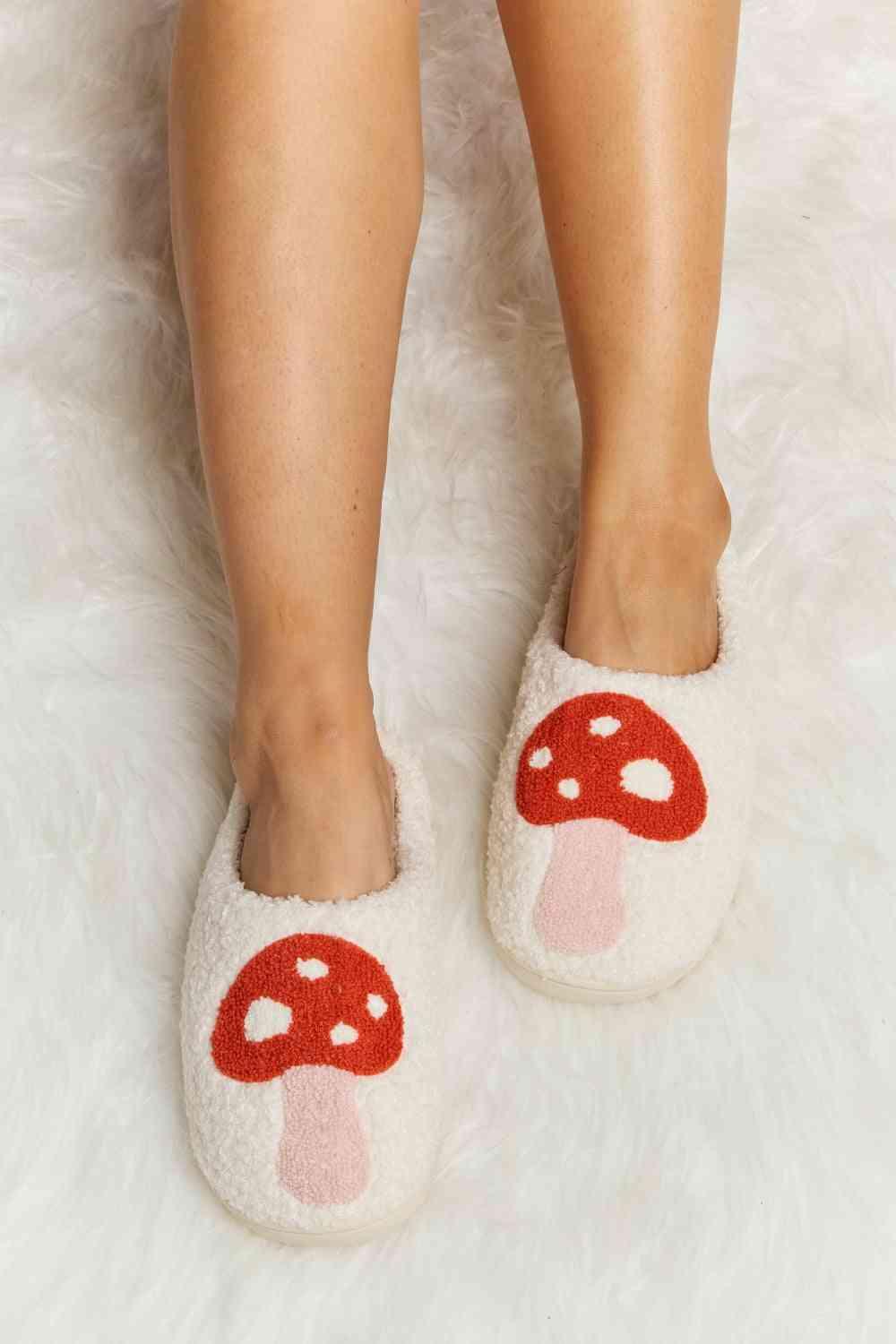 Melody Mushroom Print Plush Slide Slippers - Browngold Fashion