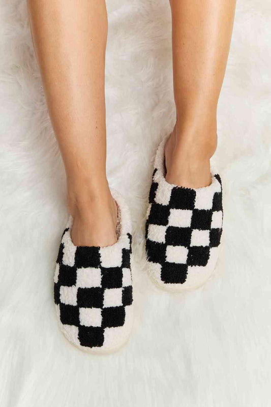 Melody Checkered Print Plush Slide Slippers - Browngold Fashion