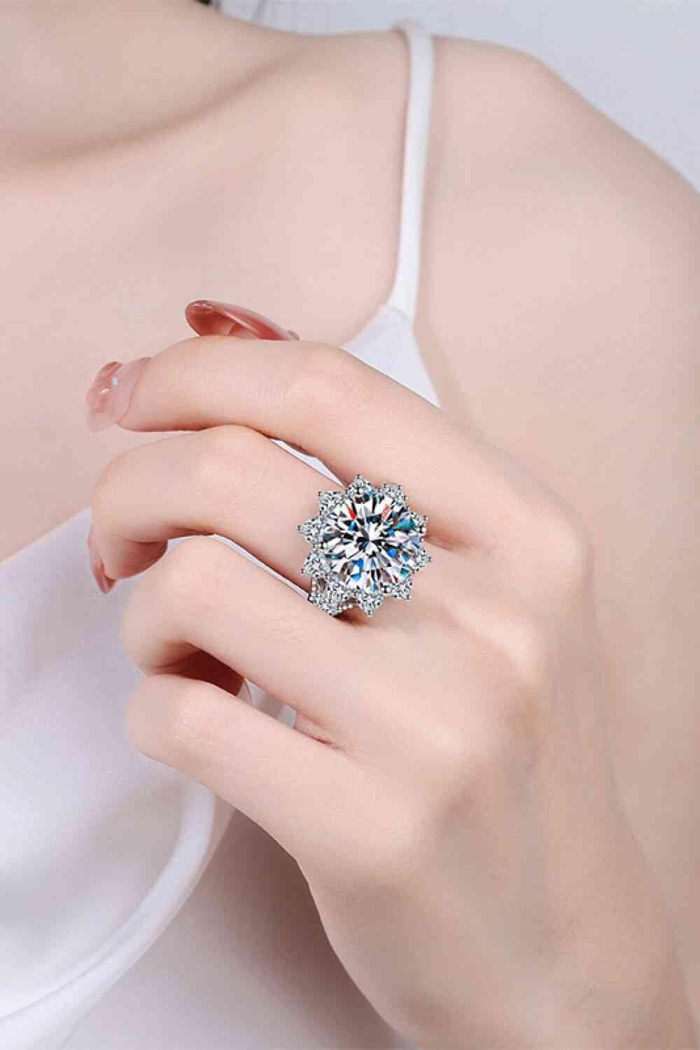 10 Carat Moissanite Flower-Shaped Ring - Browngold Fashion