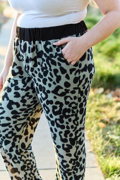 Celeste Design Full Size Leopard Contrast Sweatpants - Browngold Fashion