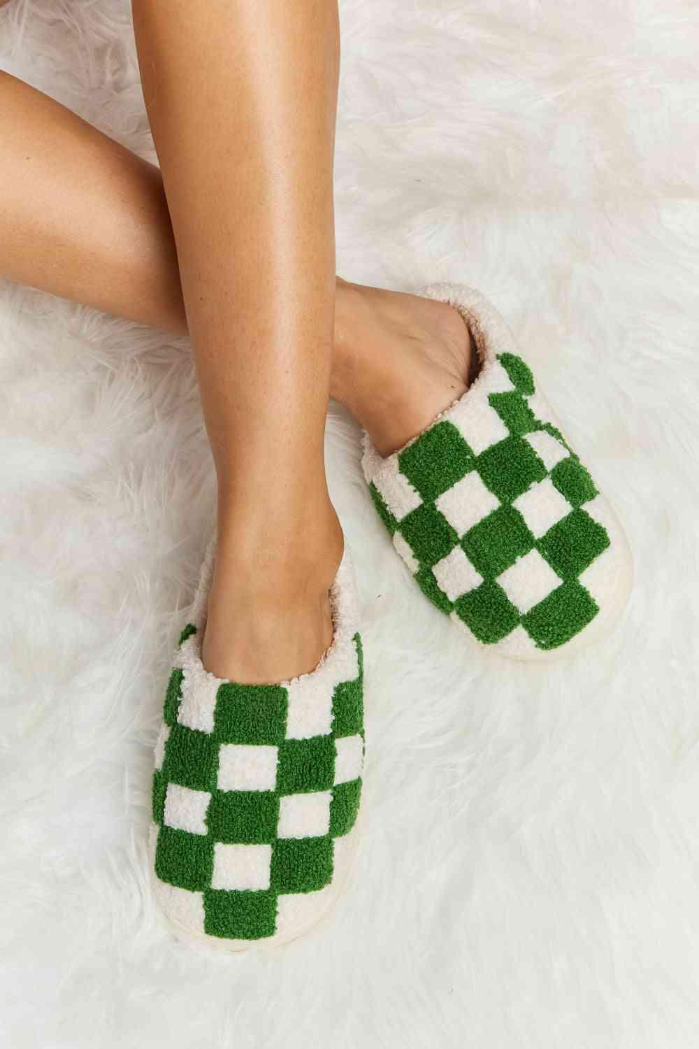 Melody Checkered Print Plush Slide Slippers - Browngold Fashion