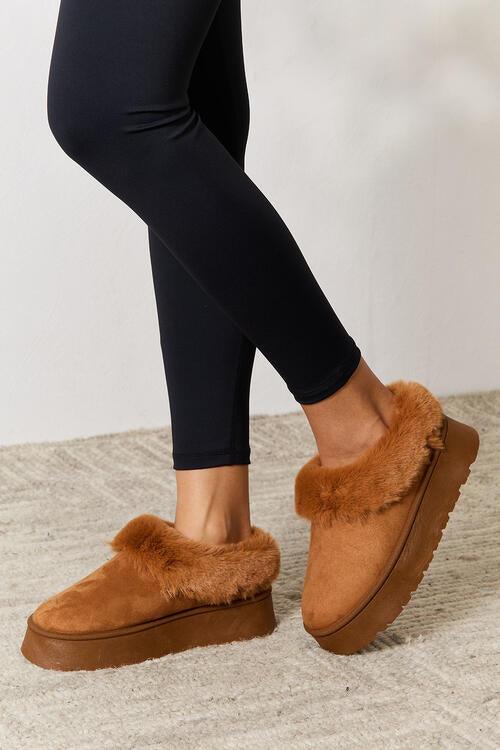 Legend Footwear Furry Chunky Platform Ankle Boots - Browngold Fashion