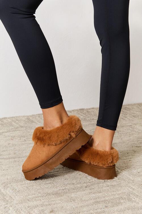 Legend Footwear Furry Chunky Platform Ankle Boots - Browngold Fashion